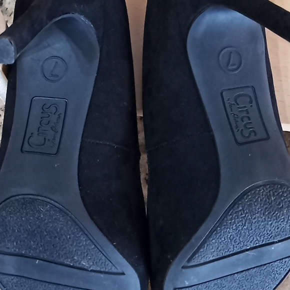 Sam Edelman "Circus" Black Velvet Shoes. Great Cond. Worn once for pictures. (7) - Picture 9 of 16